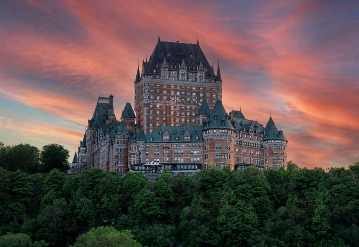 Architectural landmark: fairmont le château frontenac, façade © clement proust