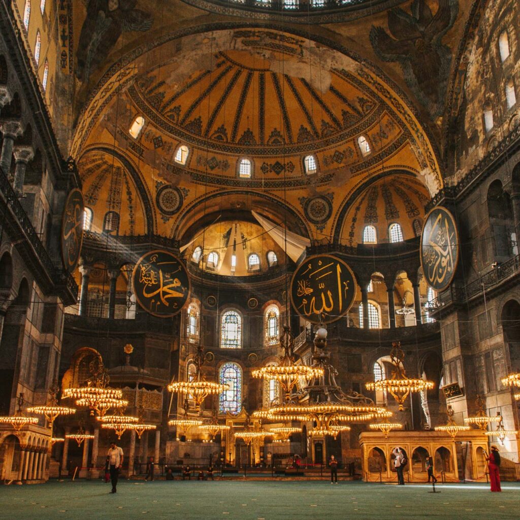 Architectural landmark: hagia sophia interior © ahmet polat