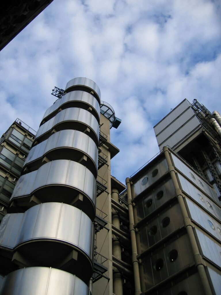 Architectural landmark: lloyd’s building, staircase © grenavitar