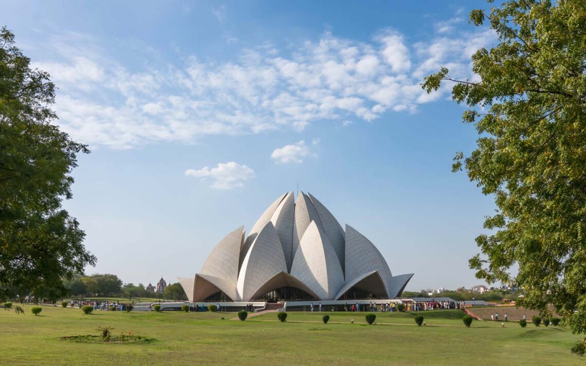 Architectural landmark: lotus temple, façade © manish sharma