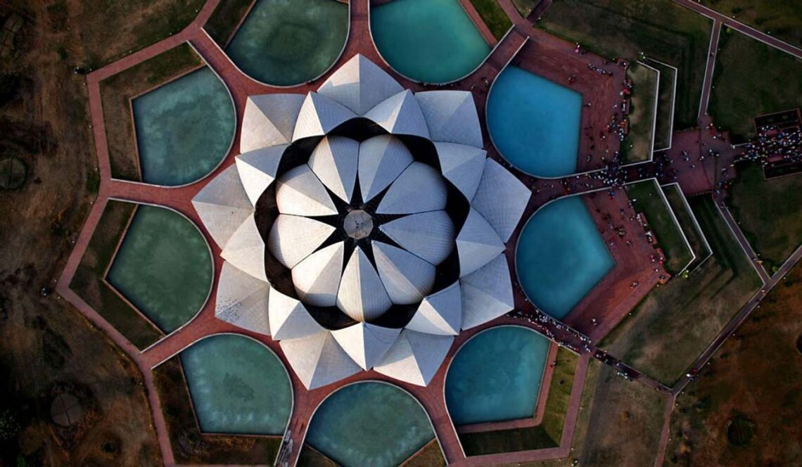 Architectural landmark: lotus temple, top view © nicolas chorier