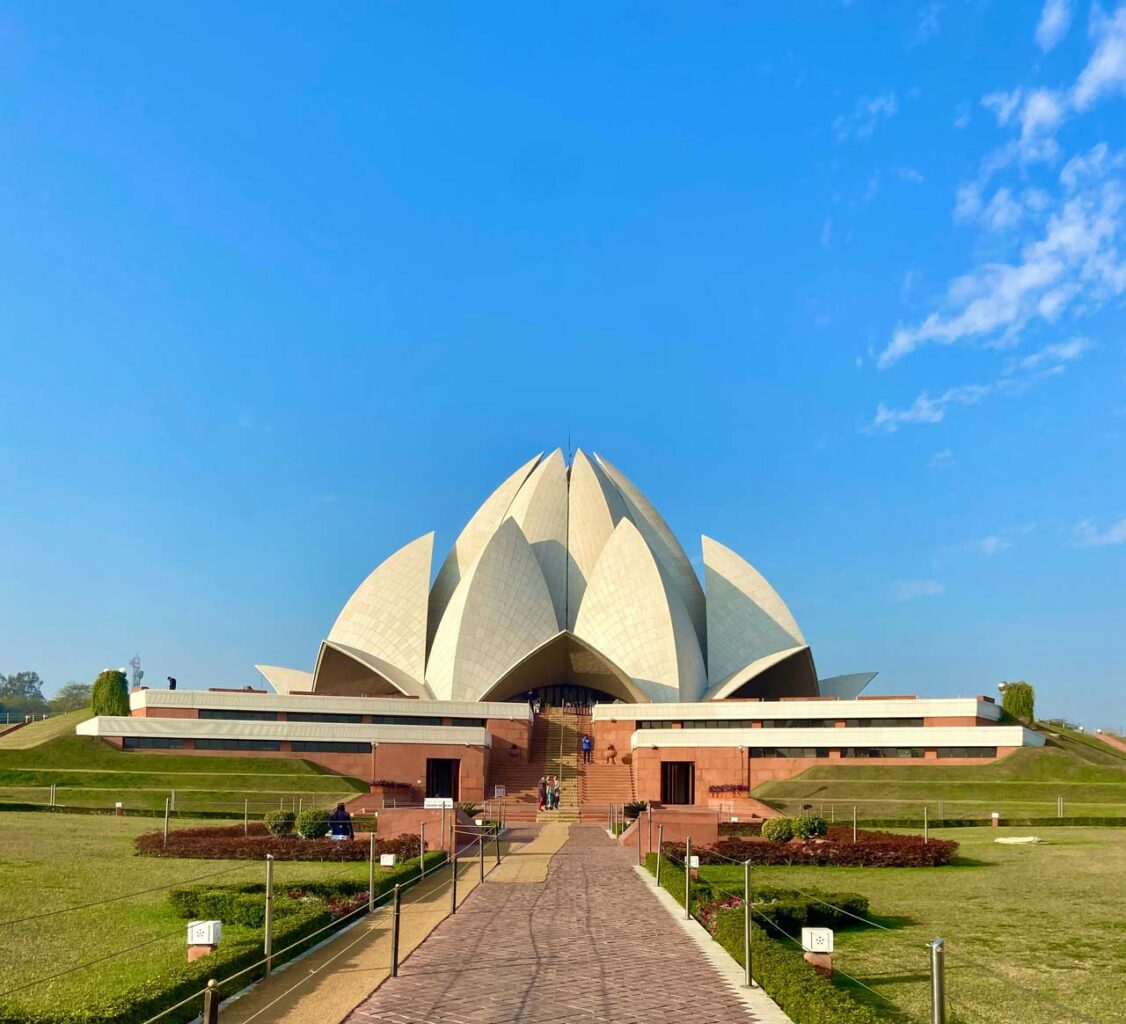 Architectural landmark: lotus temple, walkway © jayanth muppaneni