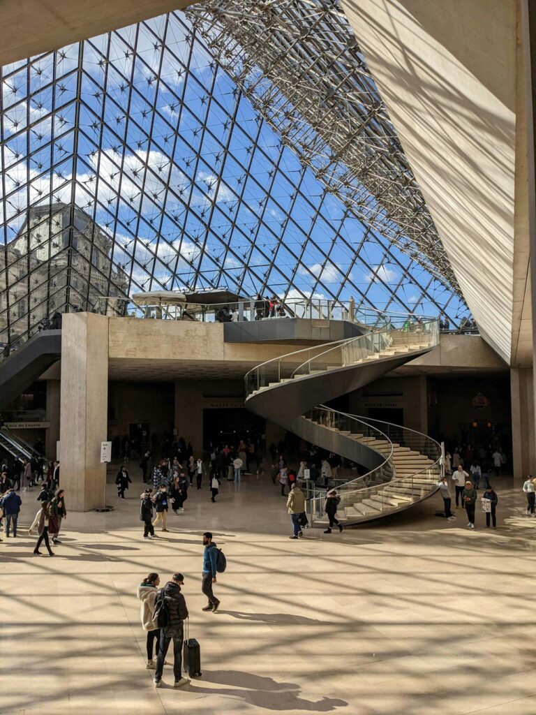 Architectural landmark: louvre pyramid, interior © tobias waibl