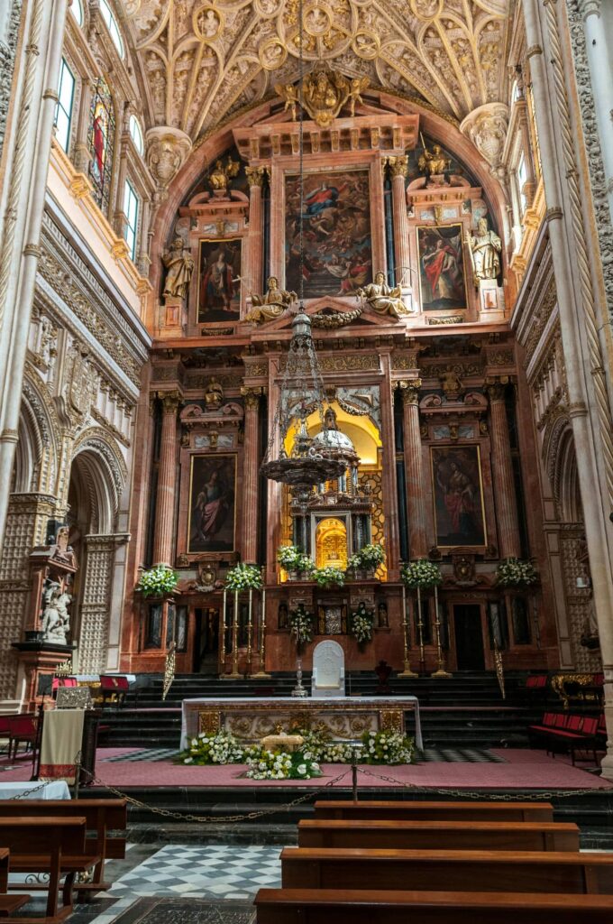 Architectural landmark: mosque-cathedral of córdoba, altar © michal osmenda