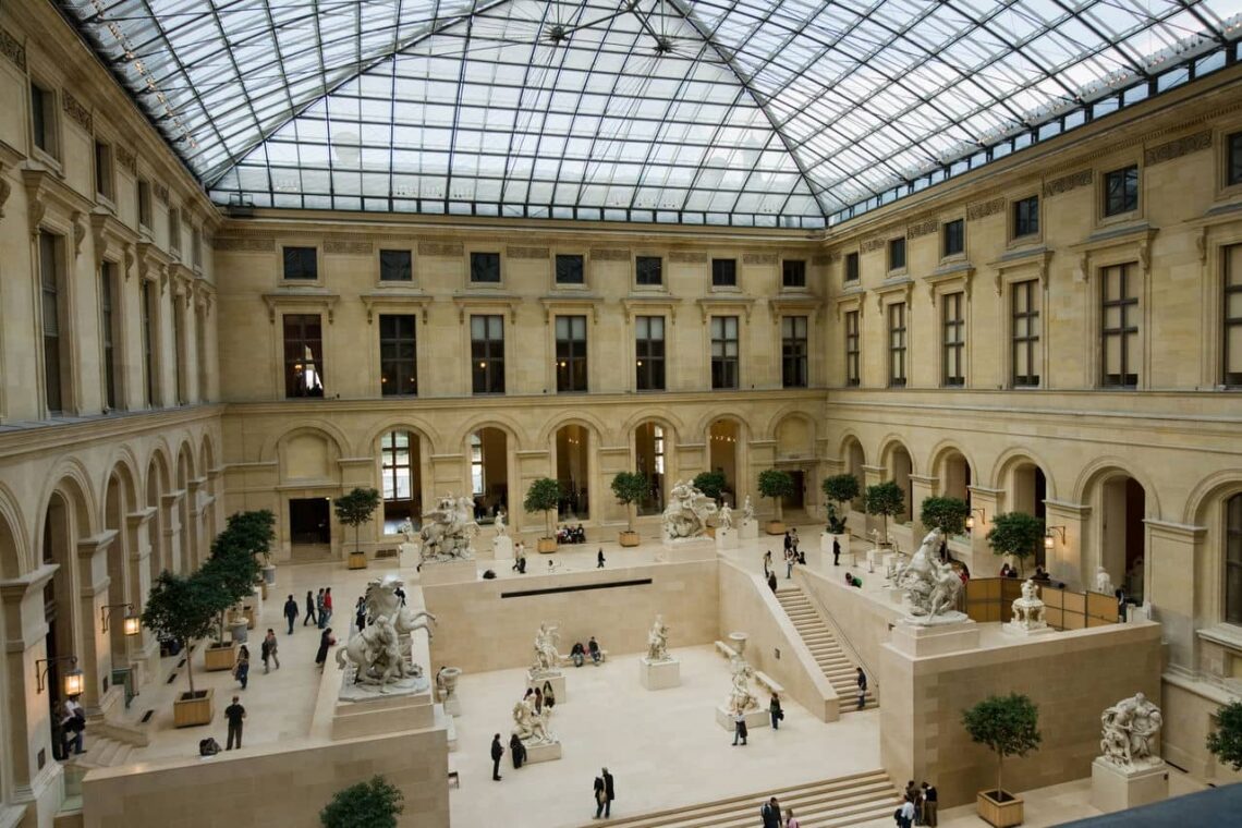 Architectural landmark: musée du louvre, cour marly © jean-christophe benoist