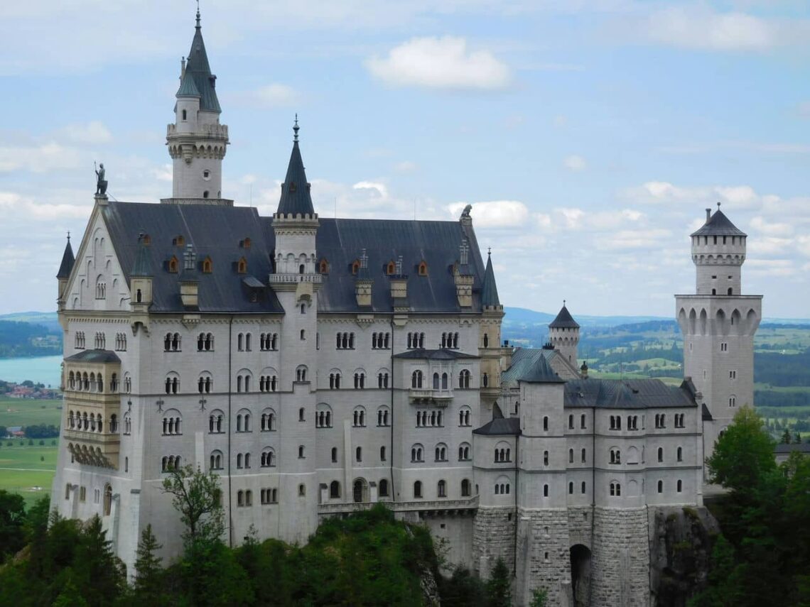 17 Famous Architectural Landmarks In Europe For Architects 110 Architectural landmark: neuschwanstein castle faรงade ยฉ susan hancock