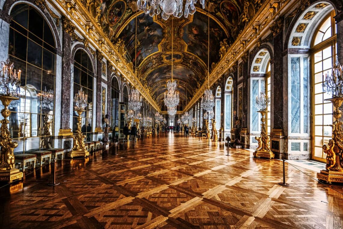 Architectural landmark: palace of versailles hall of mirrors © justin mier