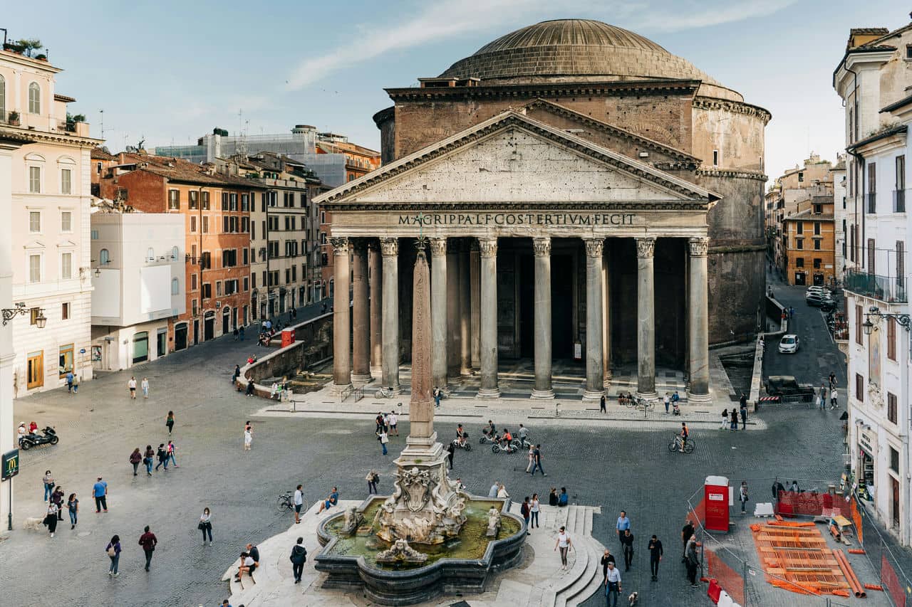 Architectural landmark: pantheon façade © gabriella clare marino