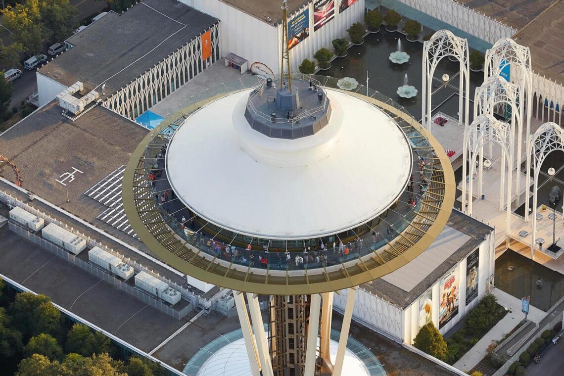 Architectural landmark: space needle top view © hufton + crow