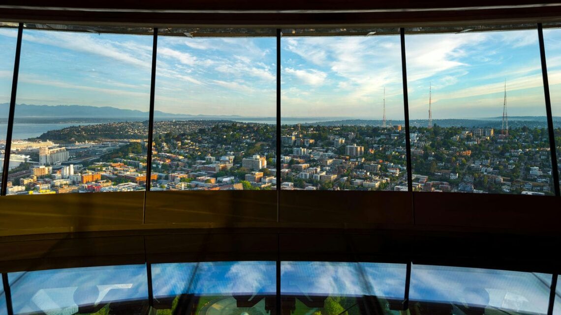 Architectural landmark: space needle view from observatory © arup