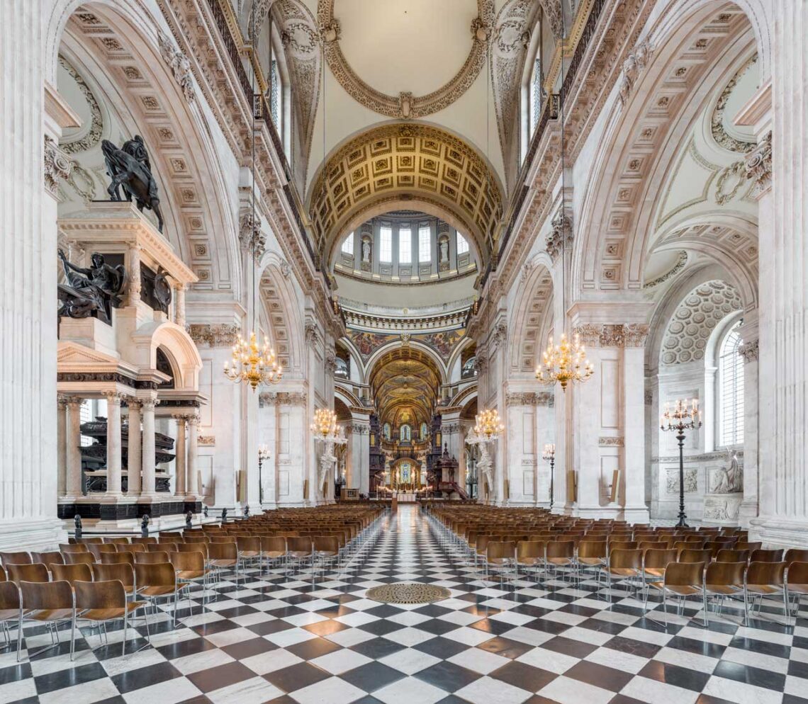 Architectural landmark: st. Paul's cathedral nave © diliff