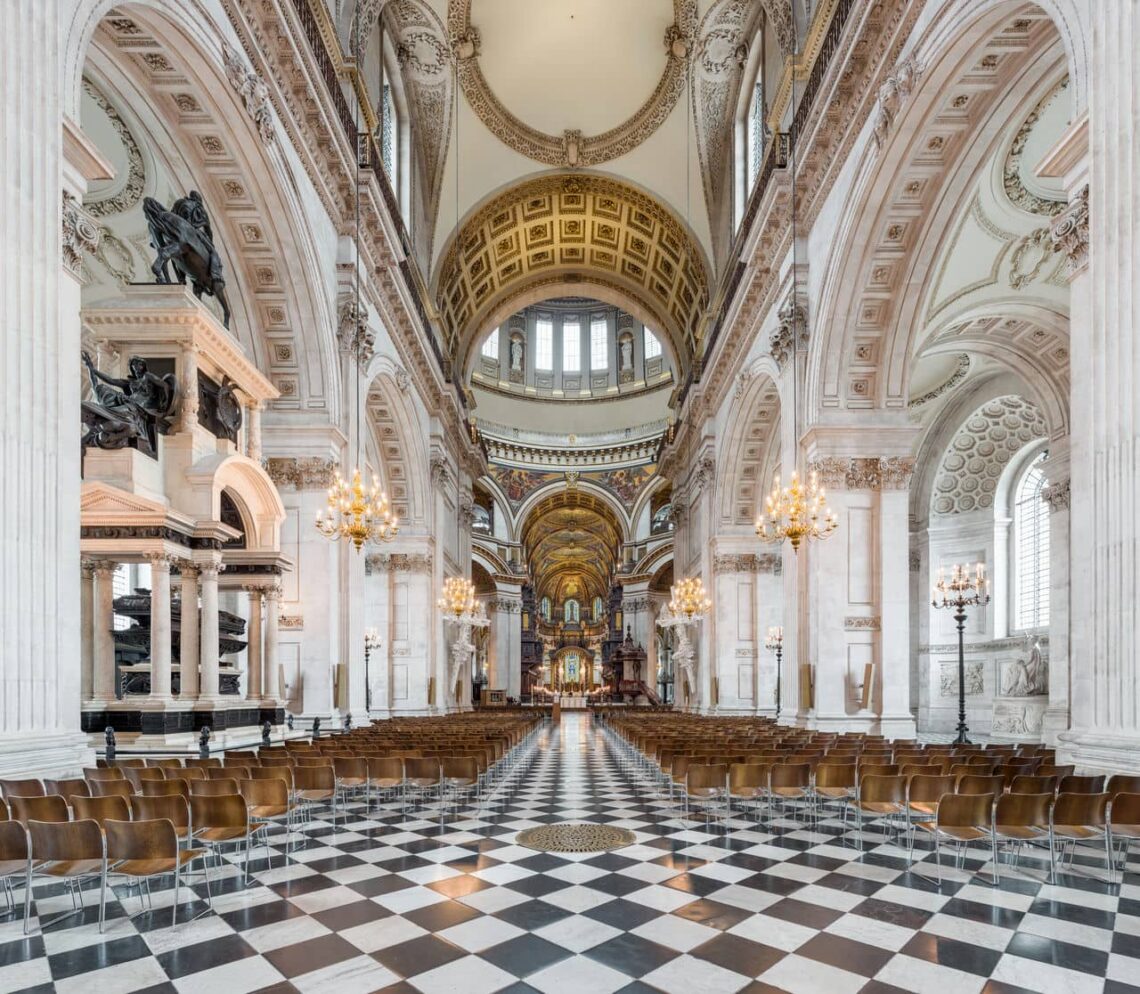 17 Famous Architectural Landmarks In Europe For Architects 159 Architectural landmark: st. Paulโs cathedral interior ยฉ diliff