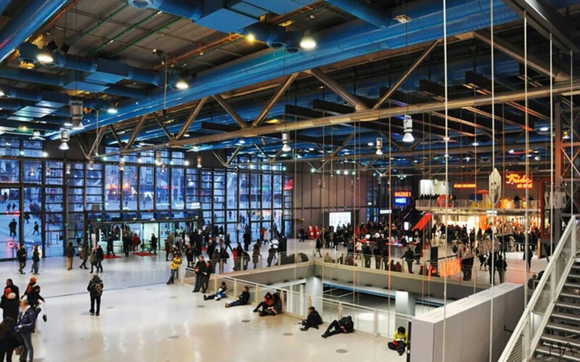 Architectural landmark: the centre pompidou, interior © helena ariza / architectural visits