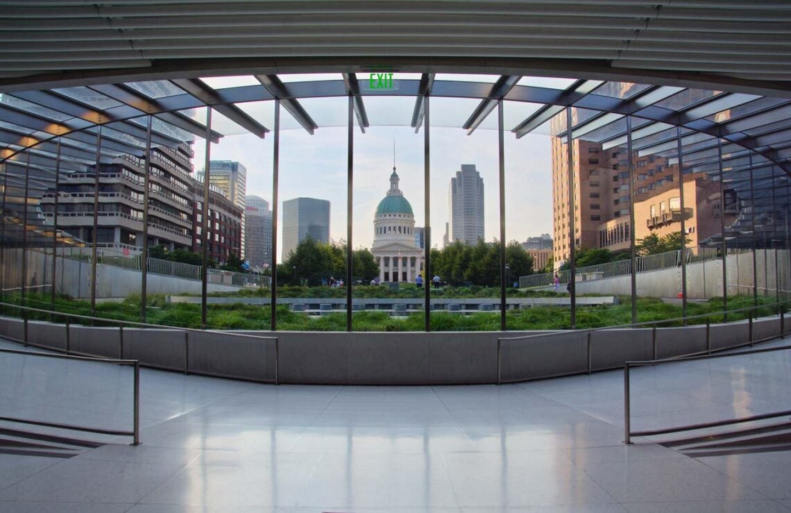 Architectural landmark: the gateway arch, view inside visitor center © kupat
