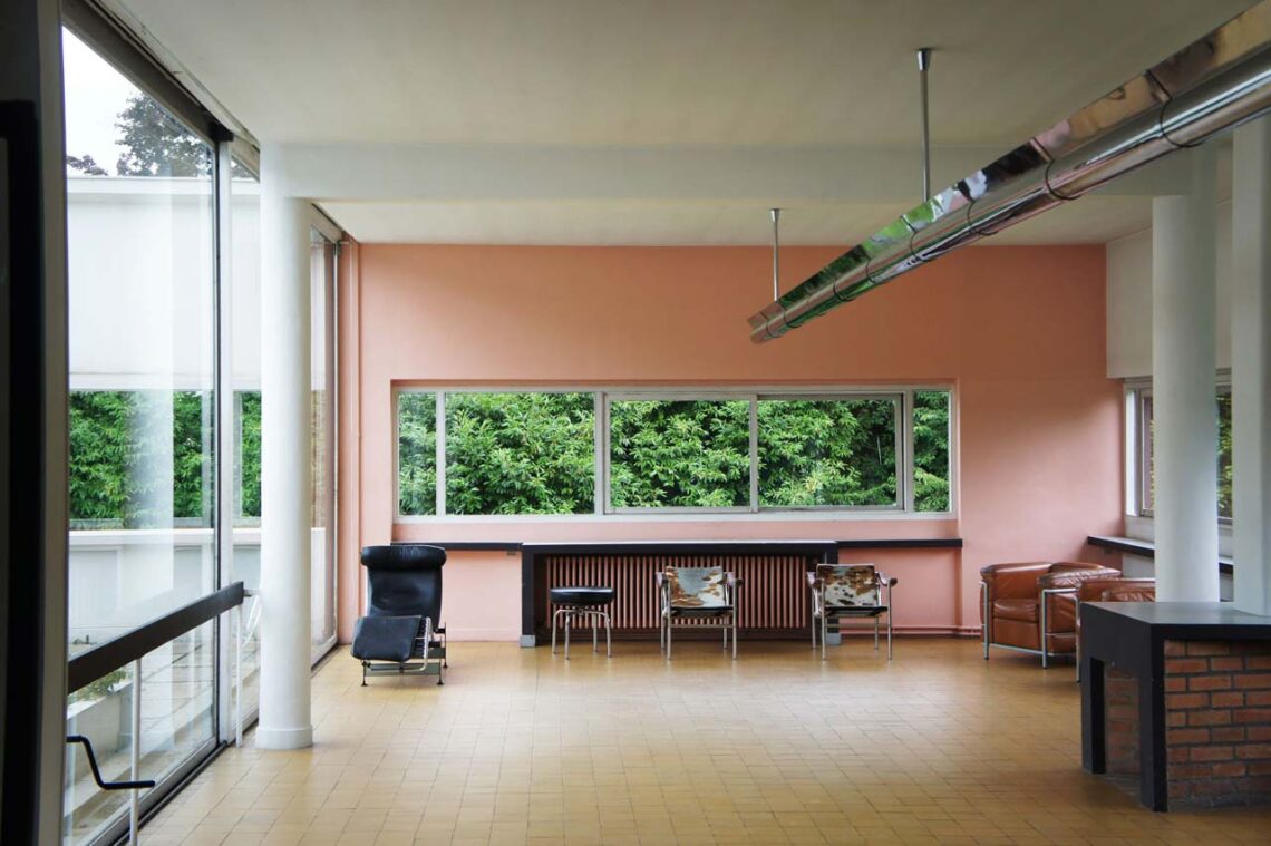 Architectural landmark: villa savoye living space © rost architects
