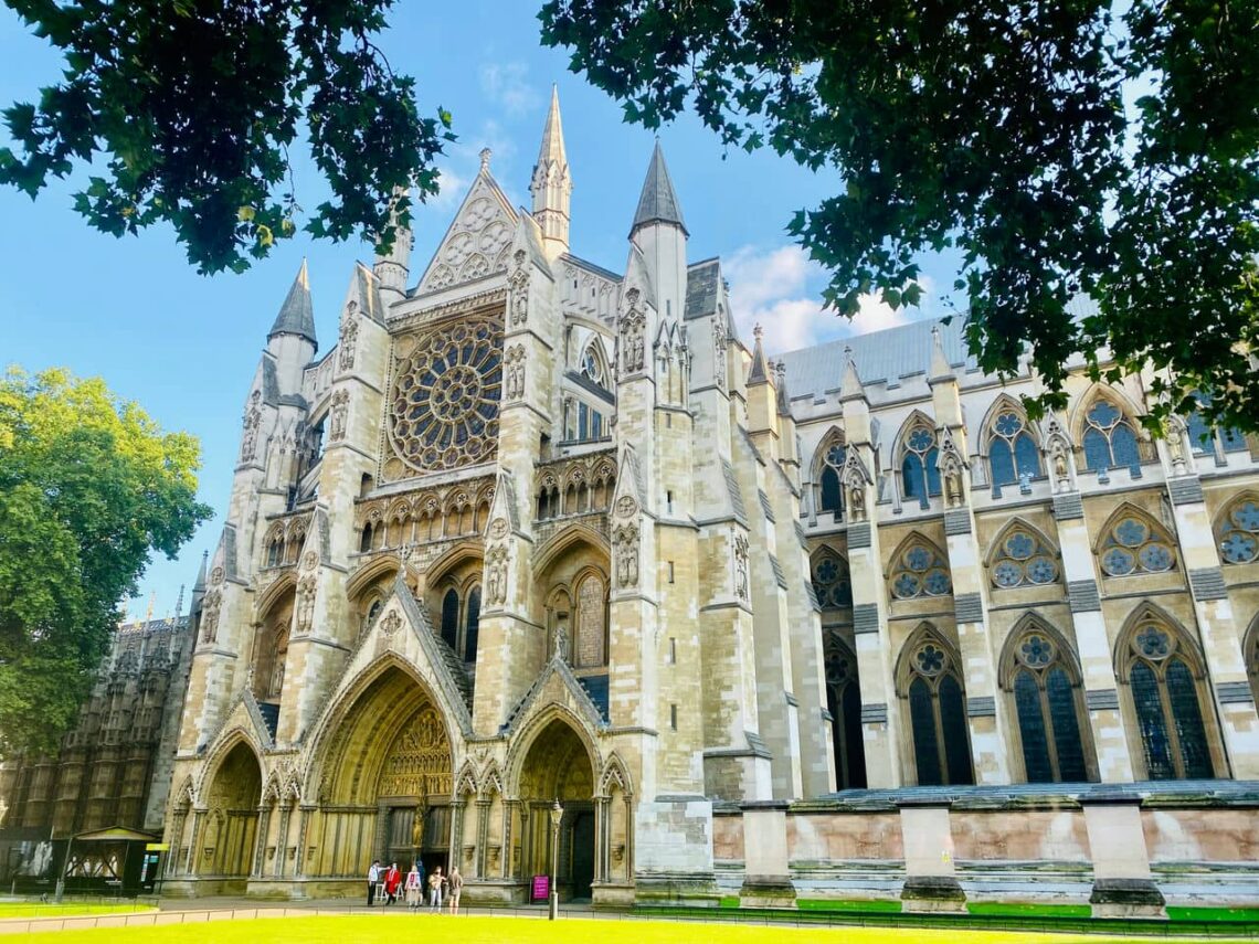 17 Famous Architectural Landmarks In Europe For Architects 174 Architectural landmark: westminster abbey north faรงade ยฉ ian branch