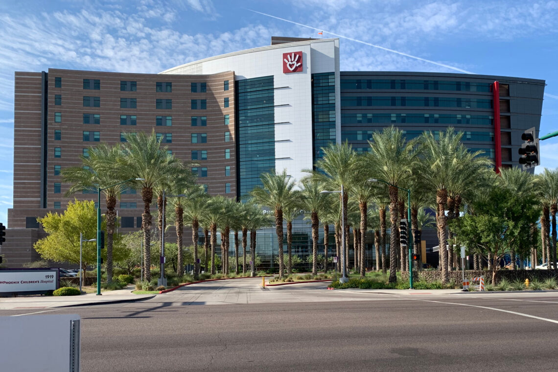 Hks: phoenix children’s hospital, arizona - redesigned in 2022, creating a 3,915 sq ft healing facility with vibrant exterior and family-friendly amenities. © peter flass