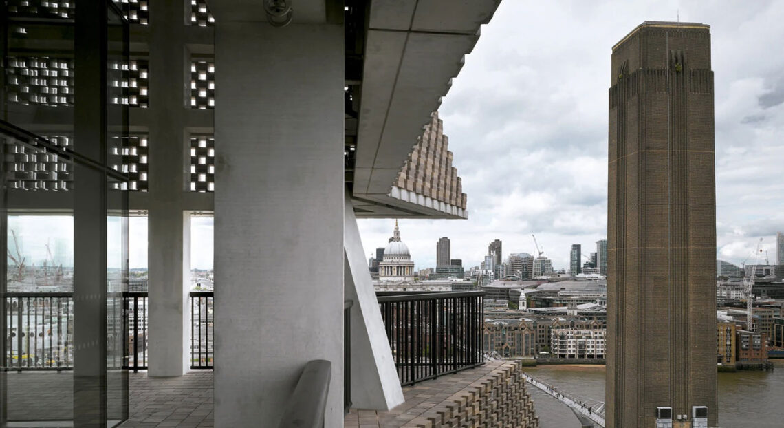 Herzog & de meuron: tate modern terrace offering 360 degree panoramic views of london