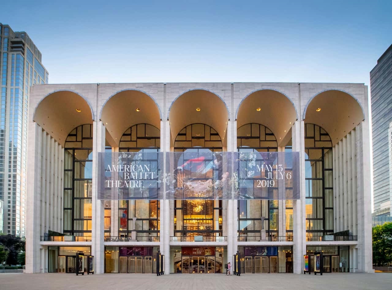 Lincoln center the met opera house façade © ajay suresh