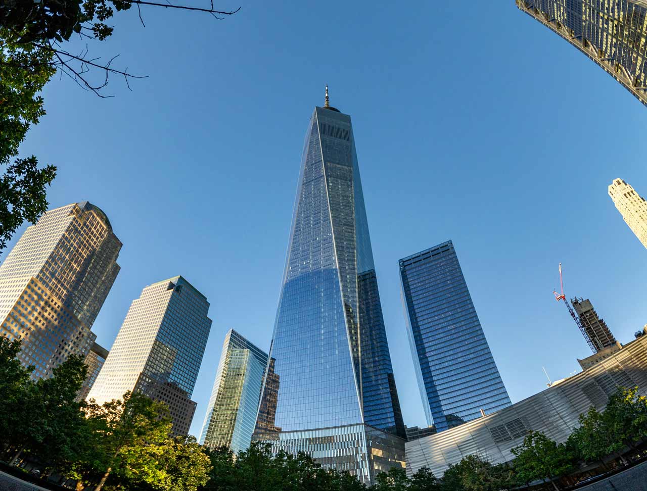 One world trade center low angle view © david vives