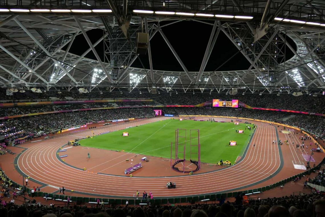 Populous: london 2012 olympic stadium field size 344 feet by 223 feet