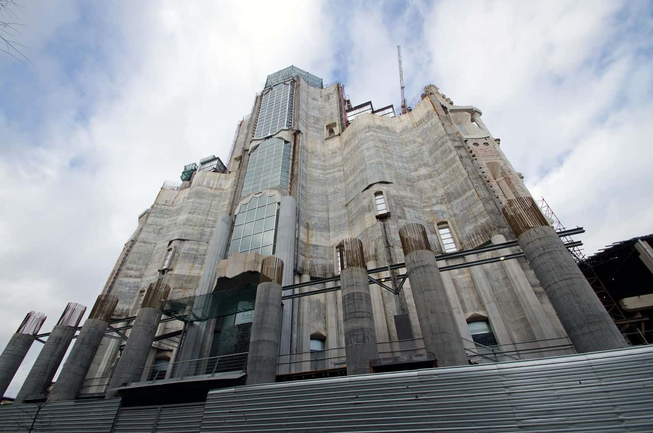Sagrada familia glory façade underconstruction © panoramio upload bot