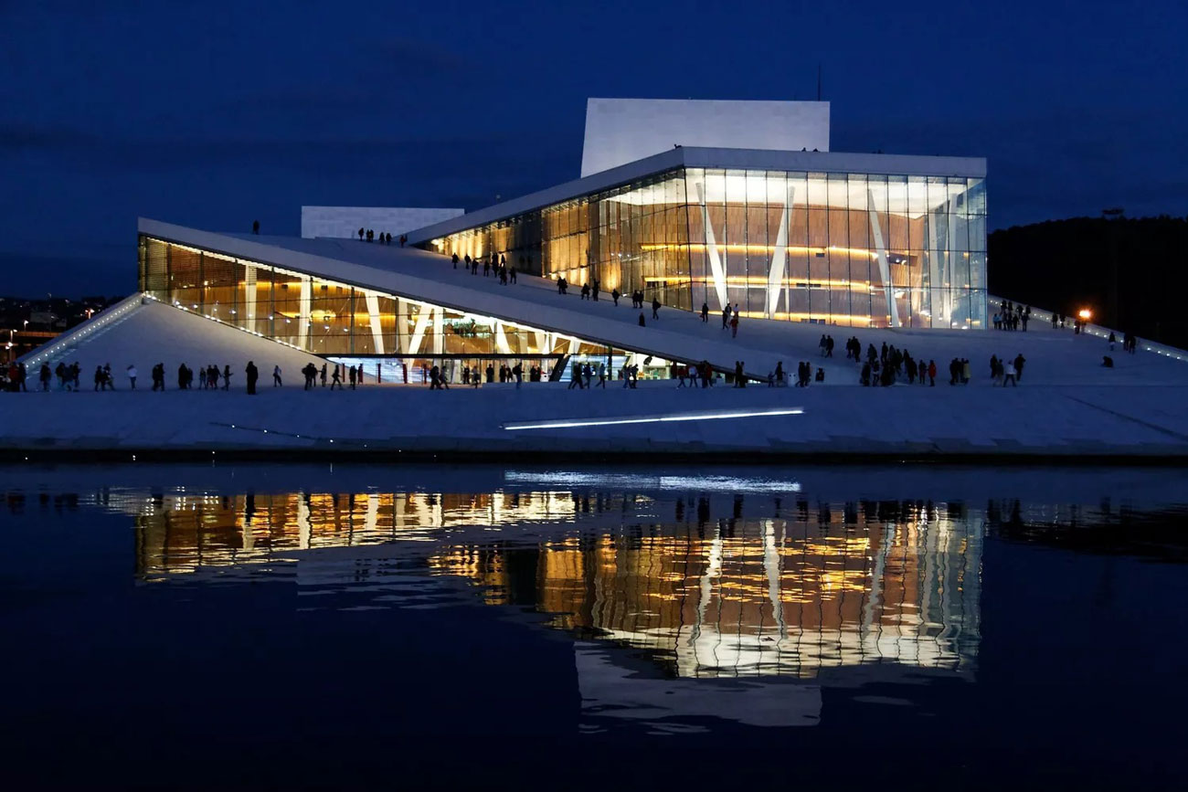 Snøhetta: oslo opera house, oslo, norway - glacier-inspired opera venue, mies van der rohe award winner, opened 2008. © bard johannessen