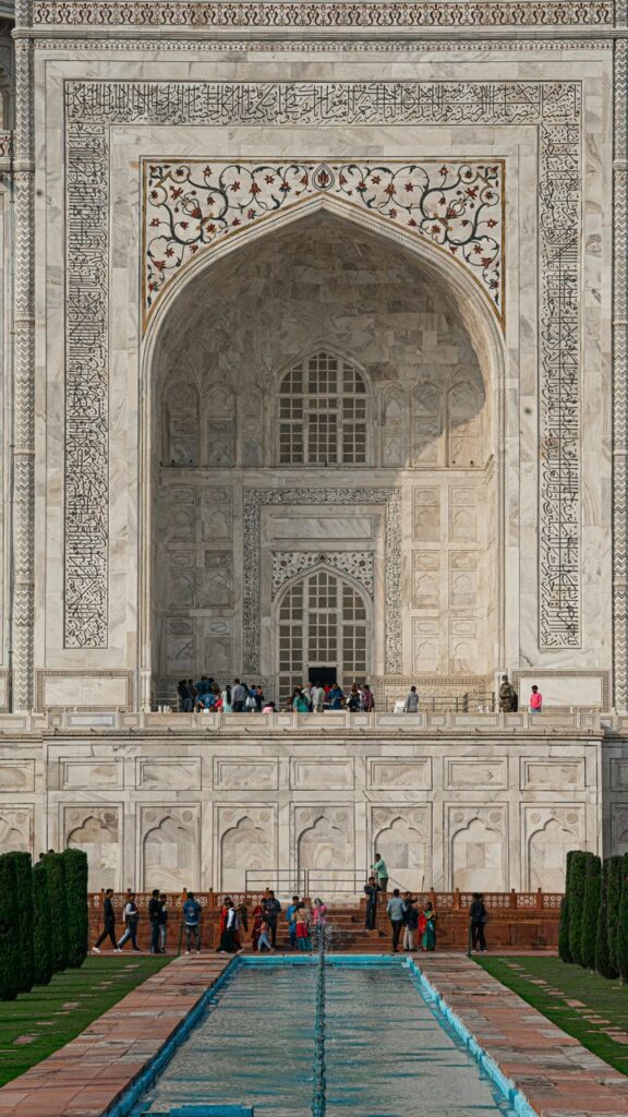 Taj mahal tomb entrance with arabic calligraphy © vatra voda