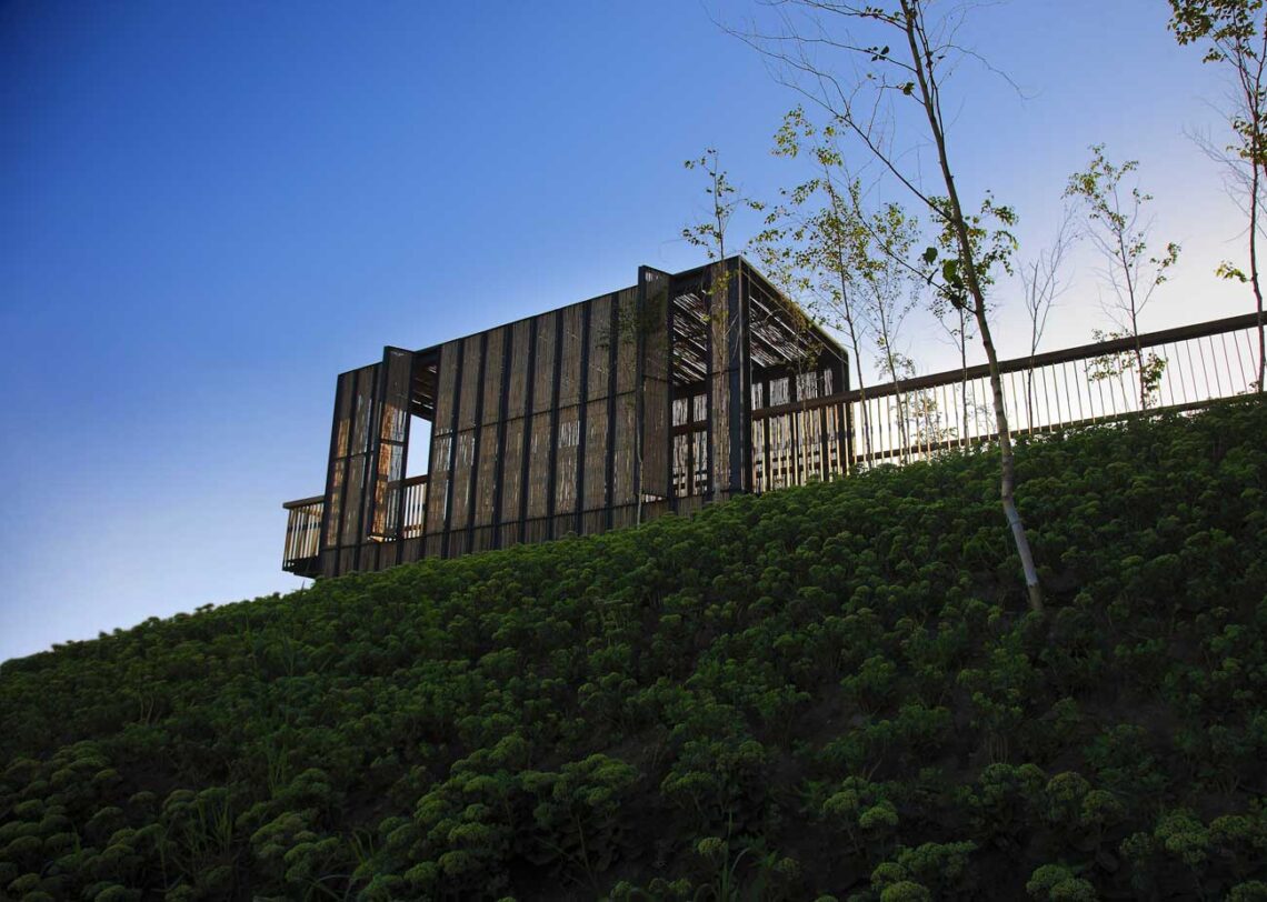 Turenscape: qunli stormwater park bamboo pavilion © kongjian yu / turenscape