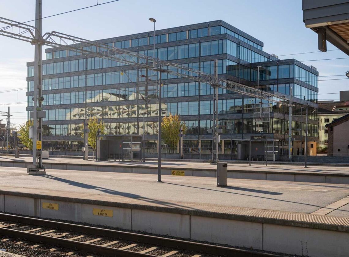 White arkitekter: magasin x view of facade from uppsala central station © vasakronan
