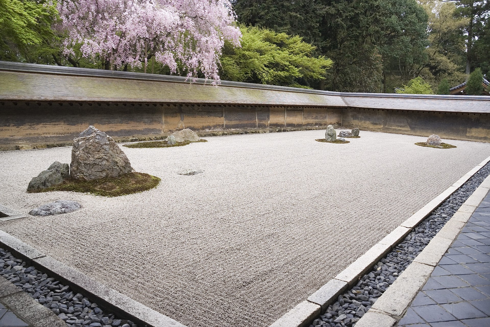 31 Of The Most Inspiring Japanese Zen Gardens In The World 46 1. Ryoan-ji zen garden (kyoto, japan)