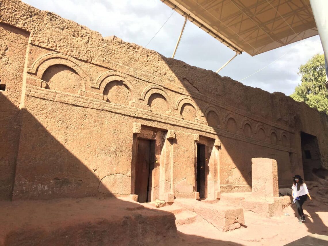 15 Famous Architectural Landmarks In Africa For Architects 187 Architectural landmark: rock-hewn churches of lalibela bete mesqel ยฉ beso bila