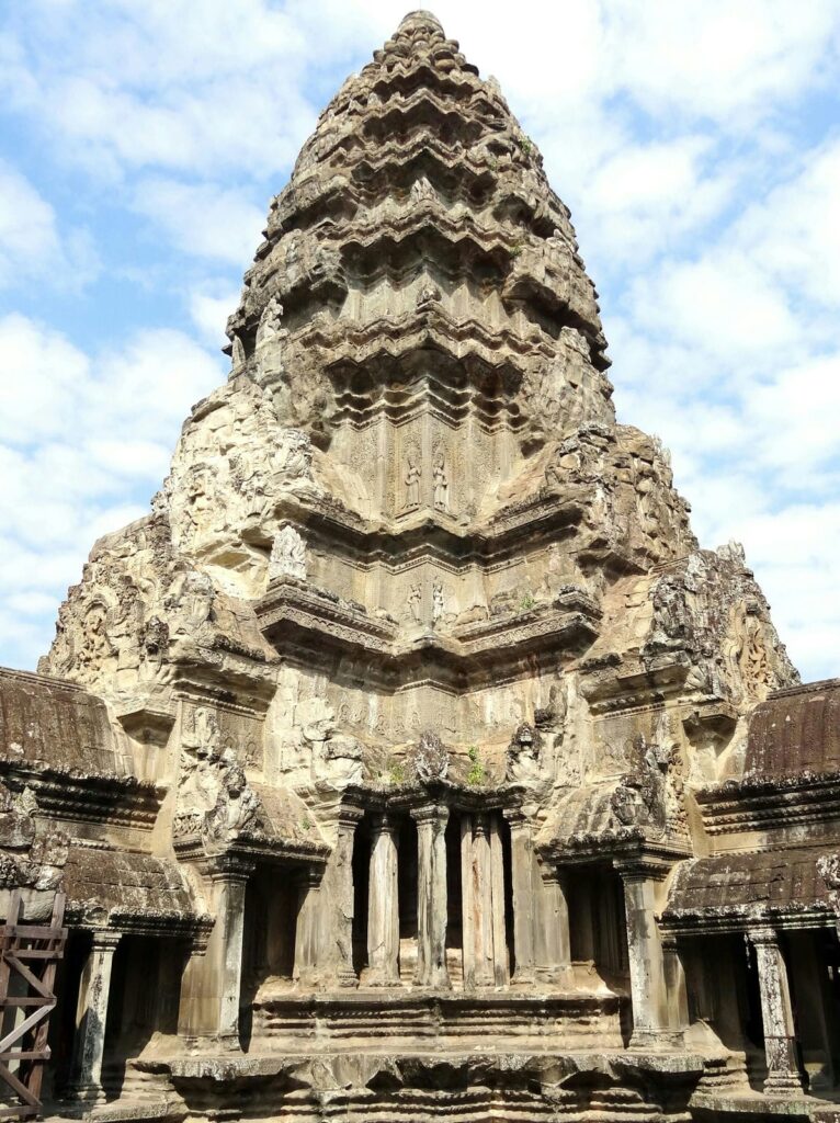 Architectural landmark: angkor wat central tower © sarika j. Chhom