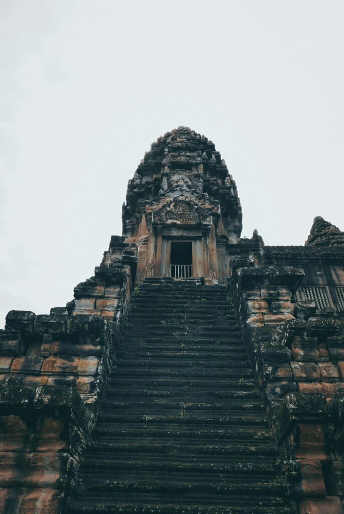 Architectural landmark: angkor wat stone stairs © petra m. Greening