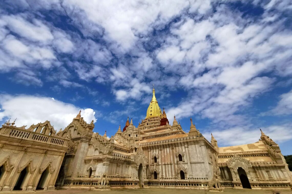 18 Famous Architectural Landmarks In Asia For Architects 288 Architectural landmark: bagan temples ananda temple ยฉ snowscat