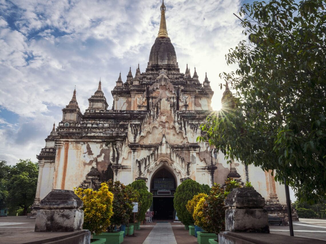 18 Famous Architectural Landmarks In Asia For Architects 287 Architectural landmark: bagan temples gawdawpalin temple ยฉ shakti rajpurohit