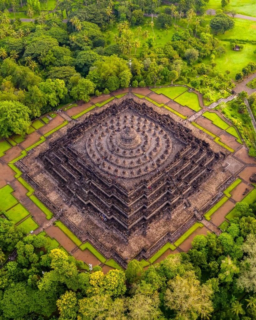 18 Famous Architectural Landmarks In Asia For Architects 279 Architectural landmark: borobudur temple aerial view ยฉ chaks project
