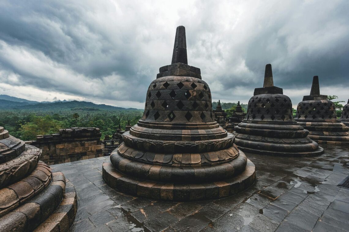 Architectural landmark: borobudur temple stupas © tomáš malík