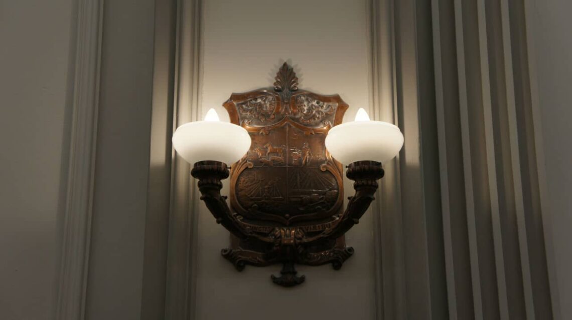 Architectural landmark: brisbane city hall wall lights © erika