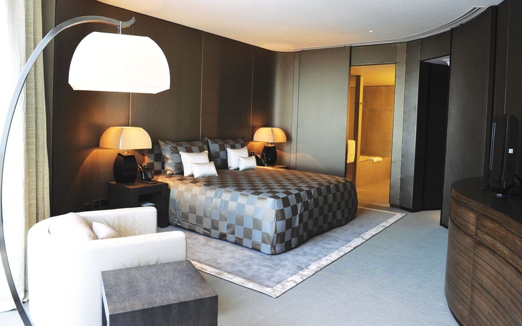 18 Famous Architectural Landmarks In Asia For Architects 391 Architectural landmark: burj khalifa armani hotel room