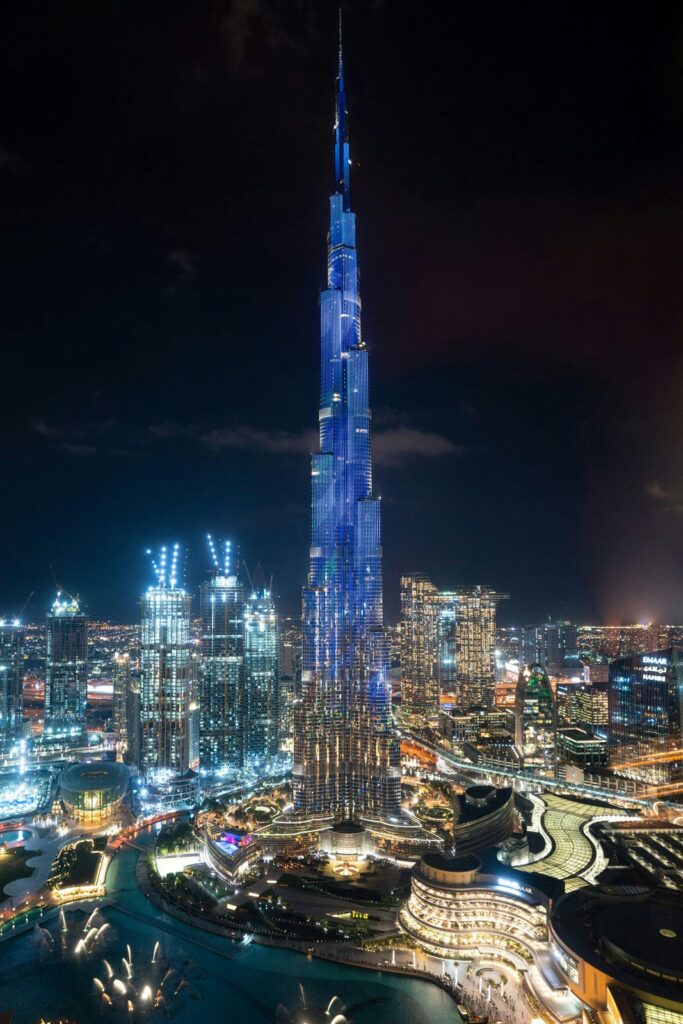 18 Famous Architectural Landmarks In Asia For Architects 387 Architectural landmark: burj khalifa at night ยฉ timo volz