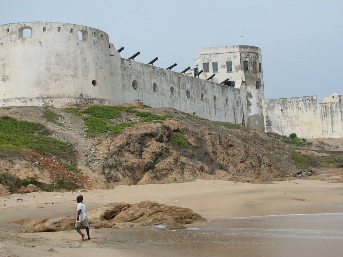 15 Famous Architectural Landmarks In Africa For Architects 206 Architectural landmark: cape coast castle wall ยฉ gonza gooner