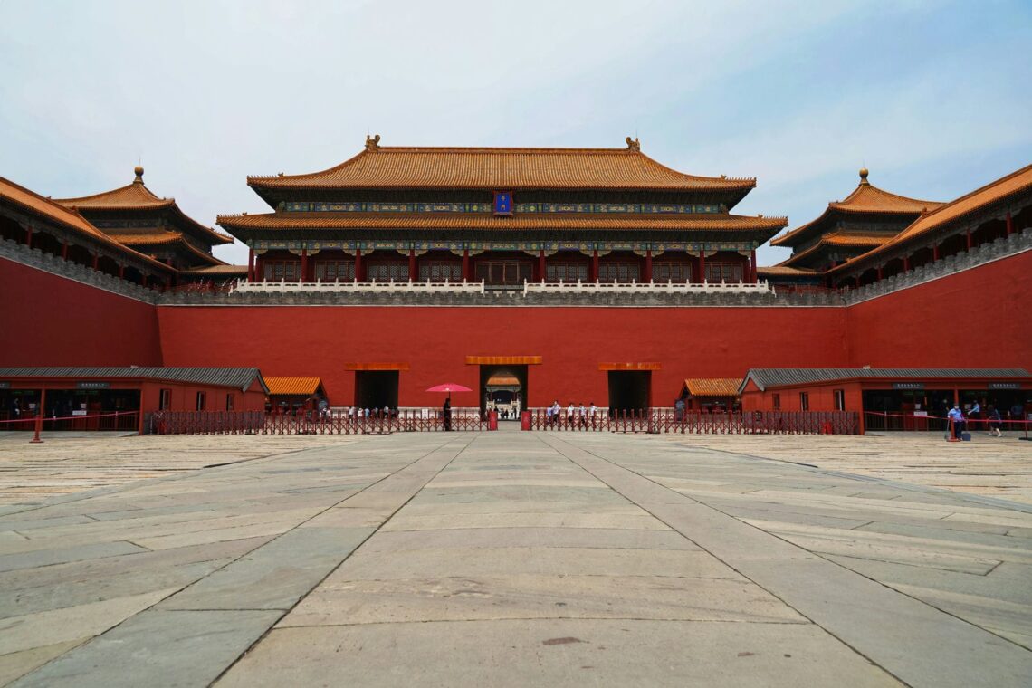 Architectural landmark: forbidden city meridian gate © jason zhao