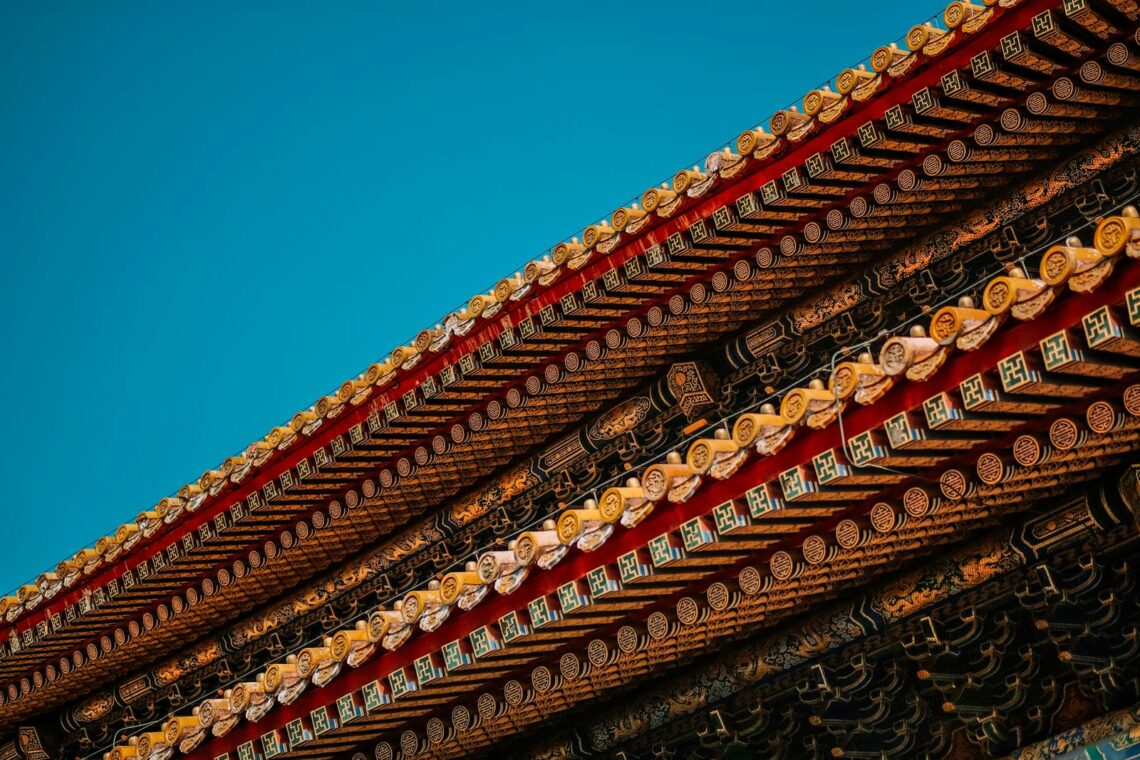 Architectural landmark: forbidden city ornate roof design © wong zihoo