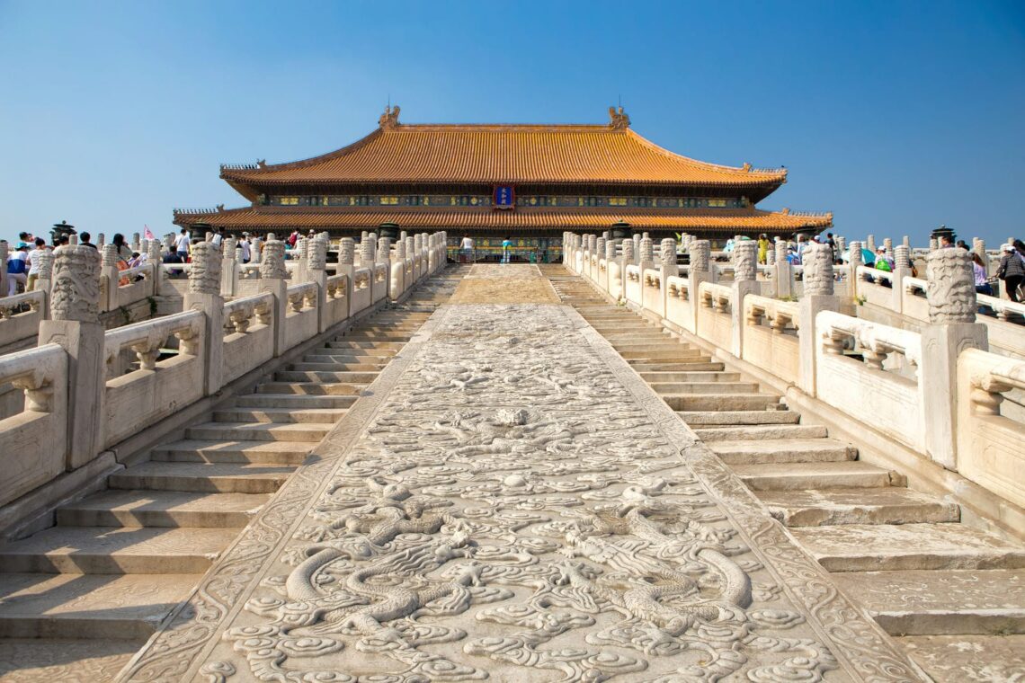 18 Famous Architectural Landmarks In Asia For Architects 297 Architectural landmark: forbidden city stairs with highly detailed dragon carvings ยฉ see-ming lee