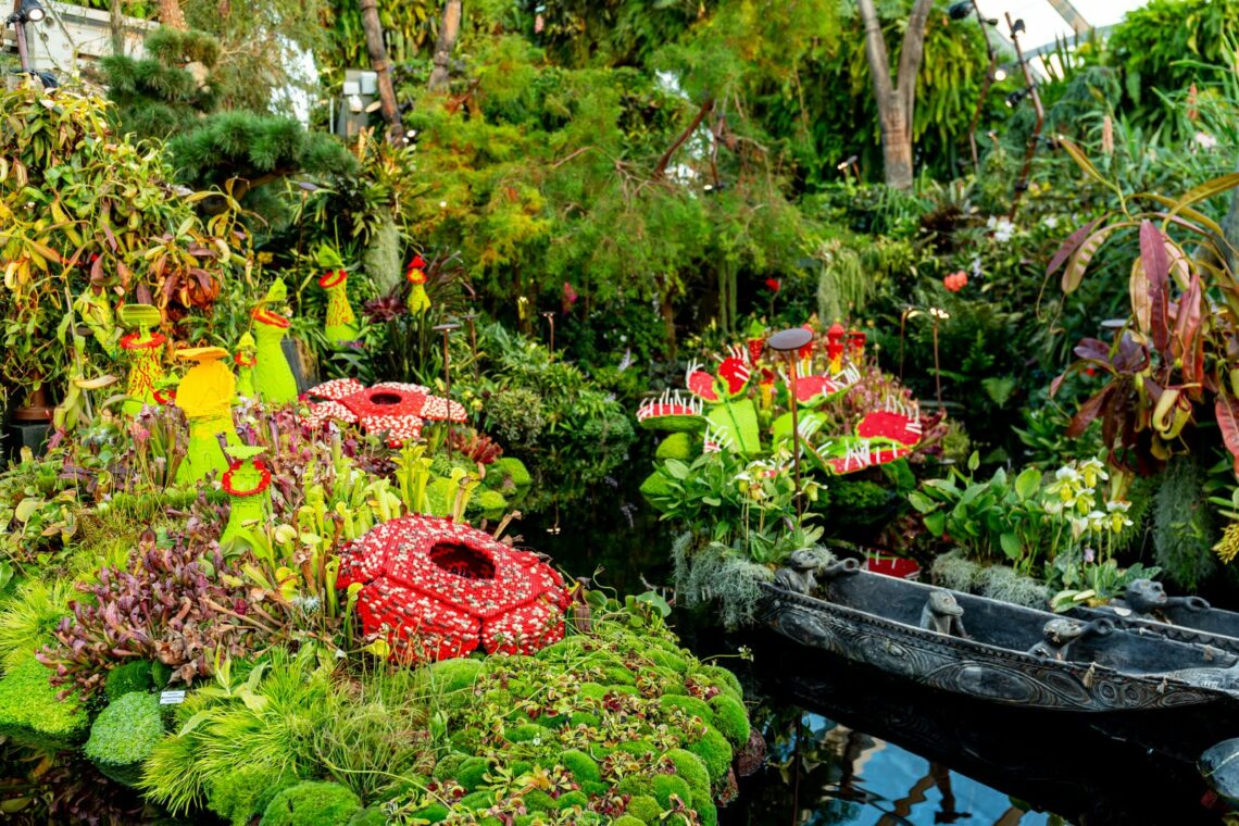 18 Famous Architectural Landmarks In Asia For Architects 378 Architectural landmark: gardens by the bay lego art ยฉ balon greyjoy