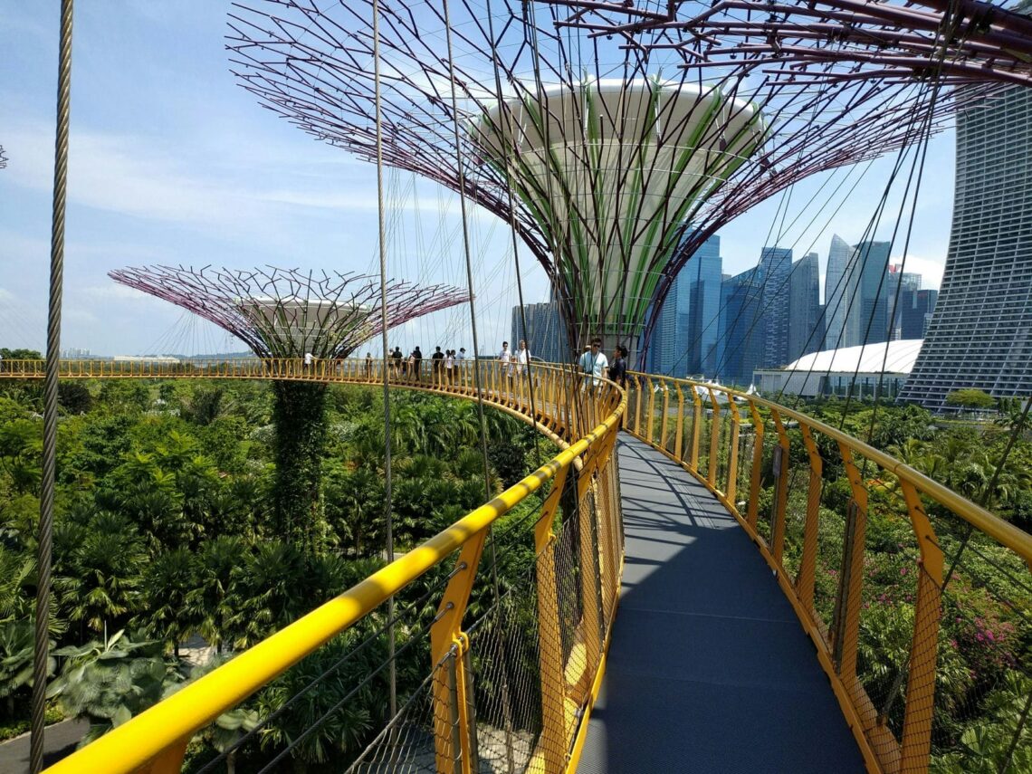 18 Famous Architectural Landmarks In Asia For Architects 372 Architectural landmark: gardens by the bay ocbc skyway ยฉ sasha india