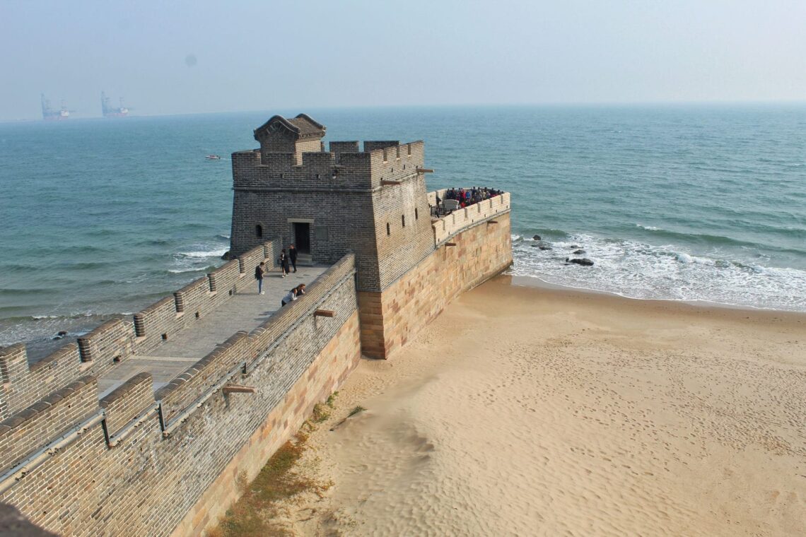 Architectural landmark: great wall of china laolongtou © rachel meets china