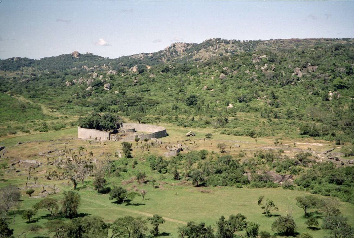 15 Famous Architectural Landmarks In Africa For Architects 202 Architectural landmark: great zimbabwe far view ยฉ jan derk