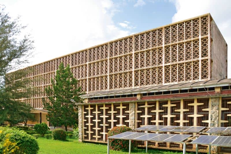 15 Famous Architectural Landmarks In Africa For Architects 139 Architectural landmark: kenneth dike library faรงade ยฉ percibeafrica
